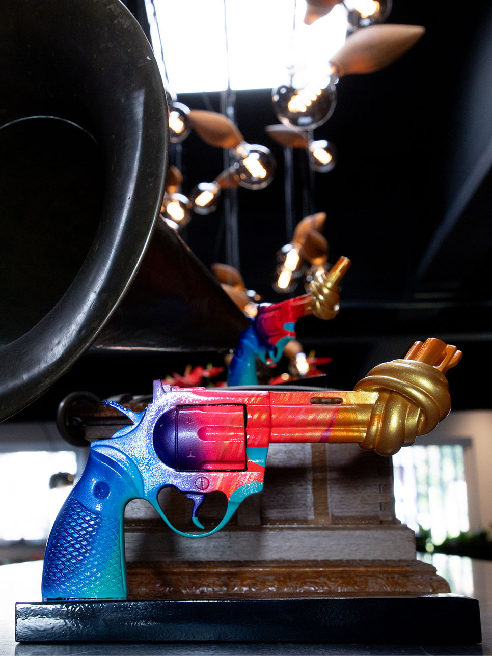 Avicii for Peace by Tim Bergling Foundation 19 cm